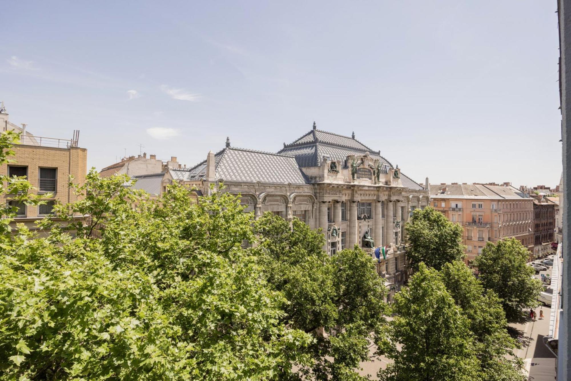 בודפשט Elegant Home Overlooking The Music Academy מראה חיצוני תמונה